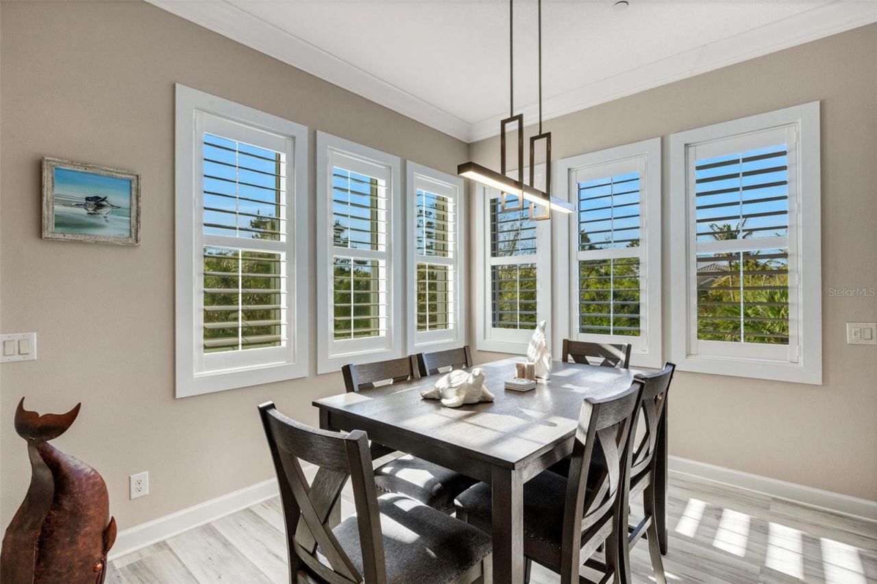 289 Sapphire Lake Drive, Unit 202, Bradenton, FL 34209 Photo