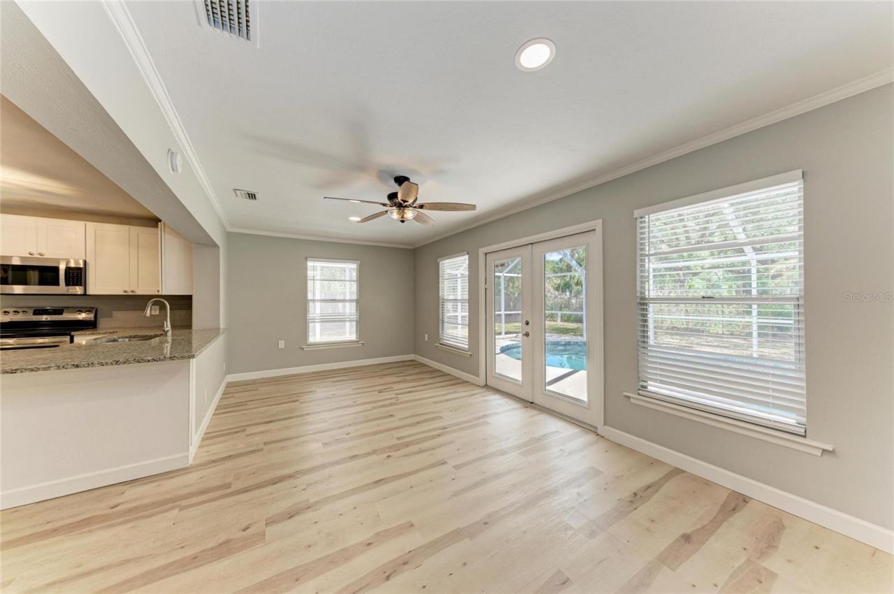 4913 32nd Street E, Bradenton, FL 34203 Photo