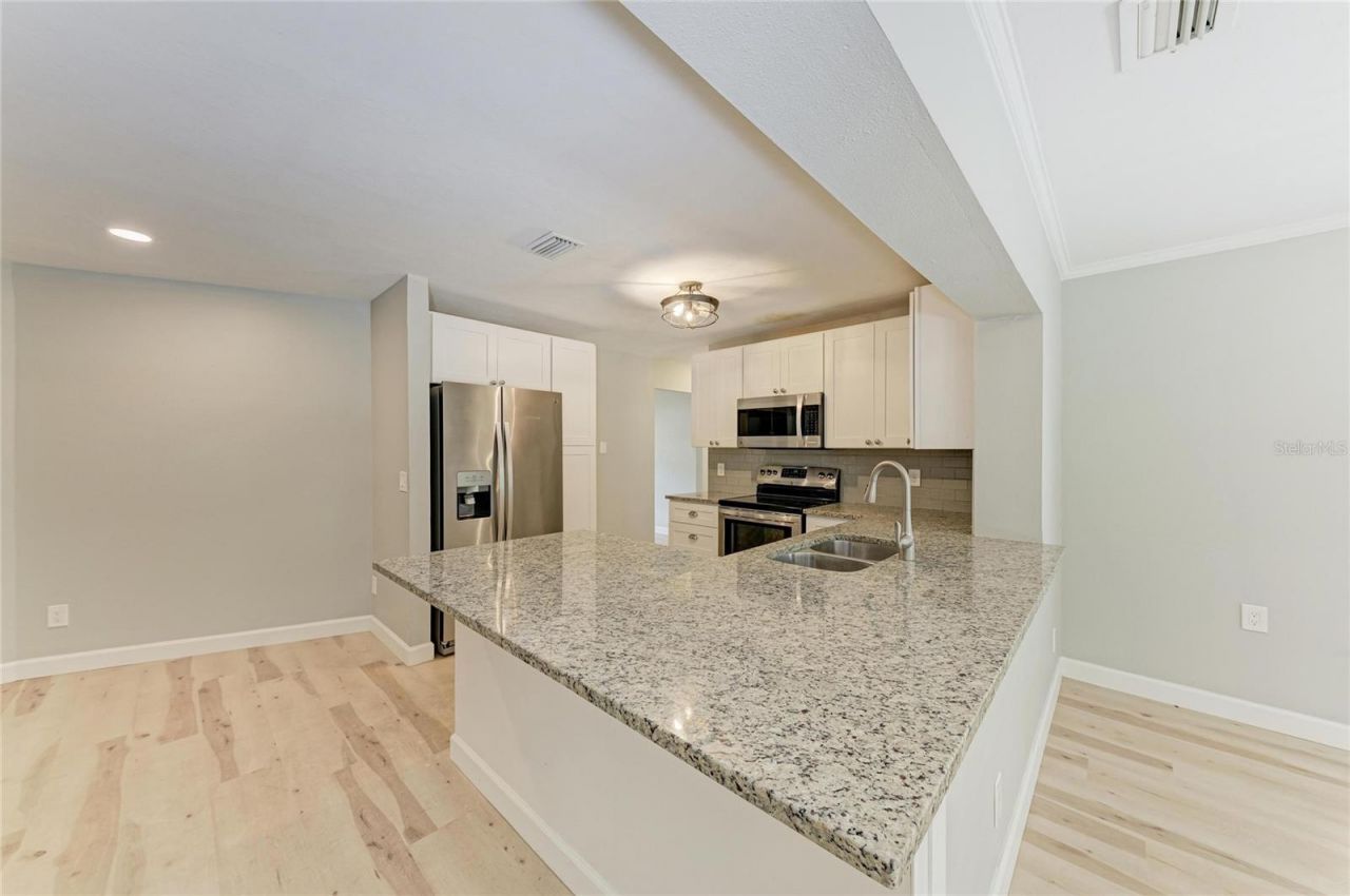 4913 32nd Street E, Bradenton, FL 34203 Photo