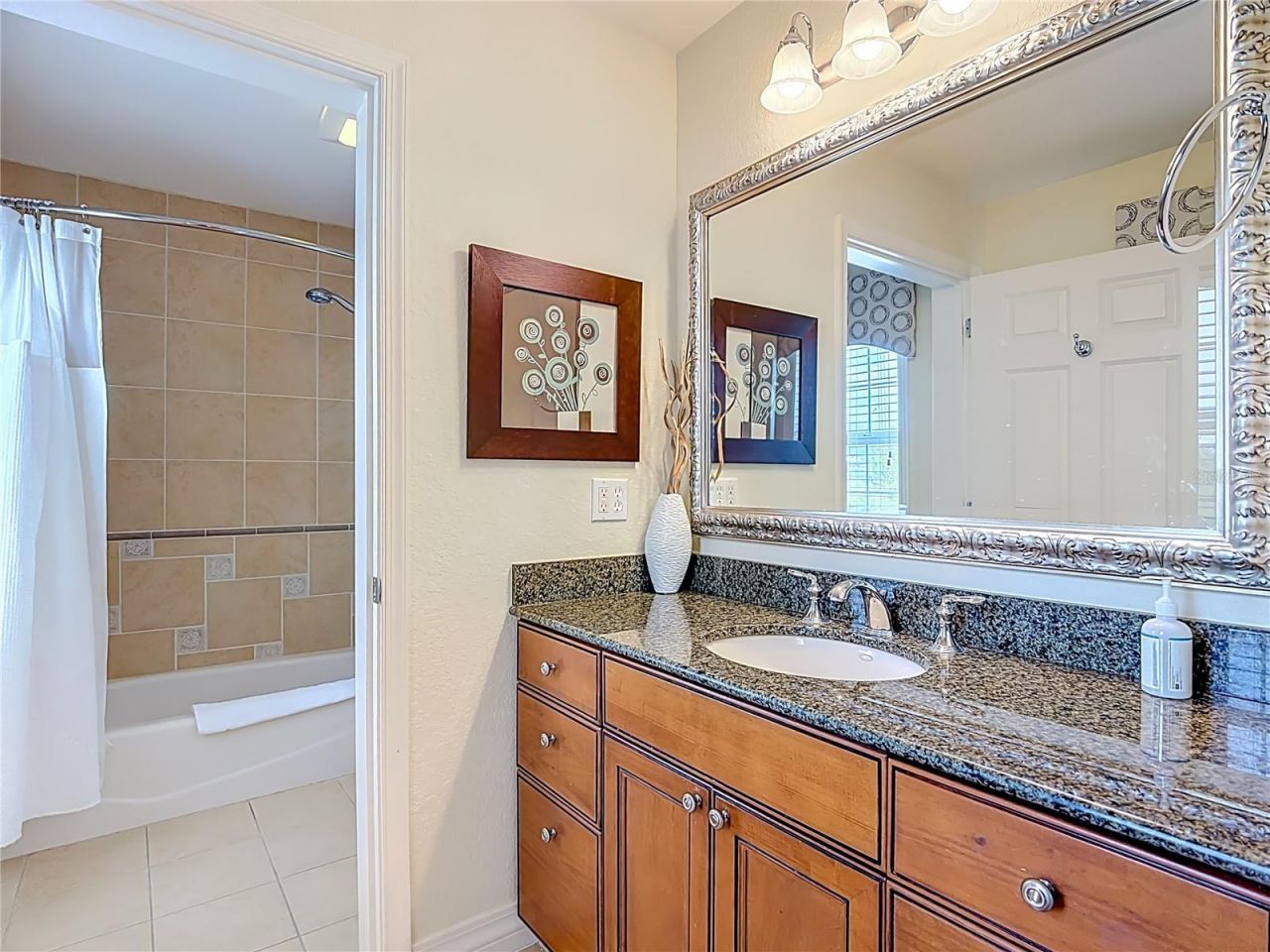 1116 Sunset View Circle, Unit 304, Reunion, FL 34747 Photo