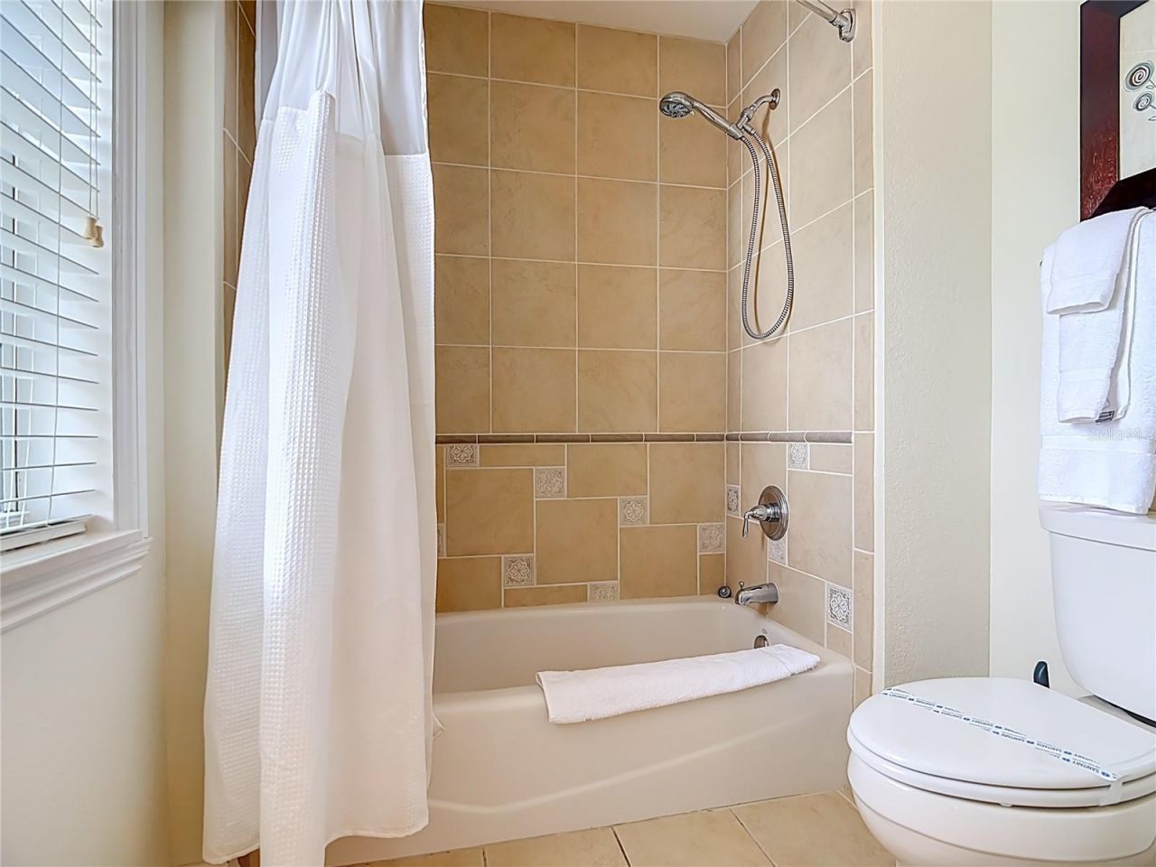 1116 Sunset View Circle, Unit 304, Reunion, FL 34747 Photo