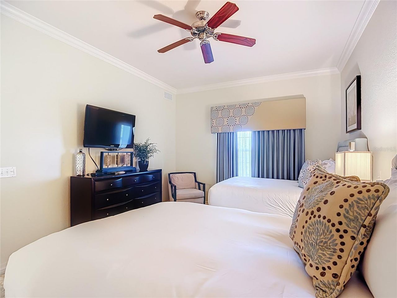 1116 Sunset View Circle, Unit 304, Reunion, FL 34747 Photo