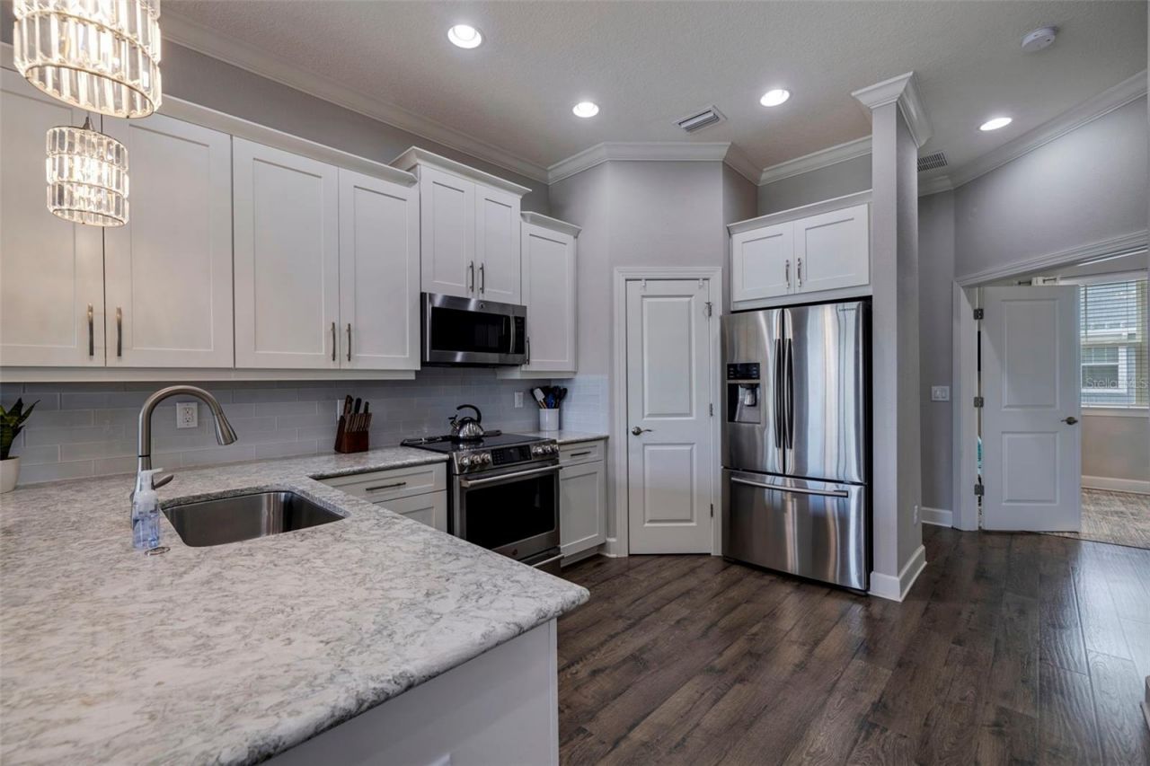 6064 Moorings Drive S, Saint Petersburg, FL 33712 Photo