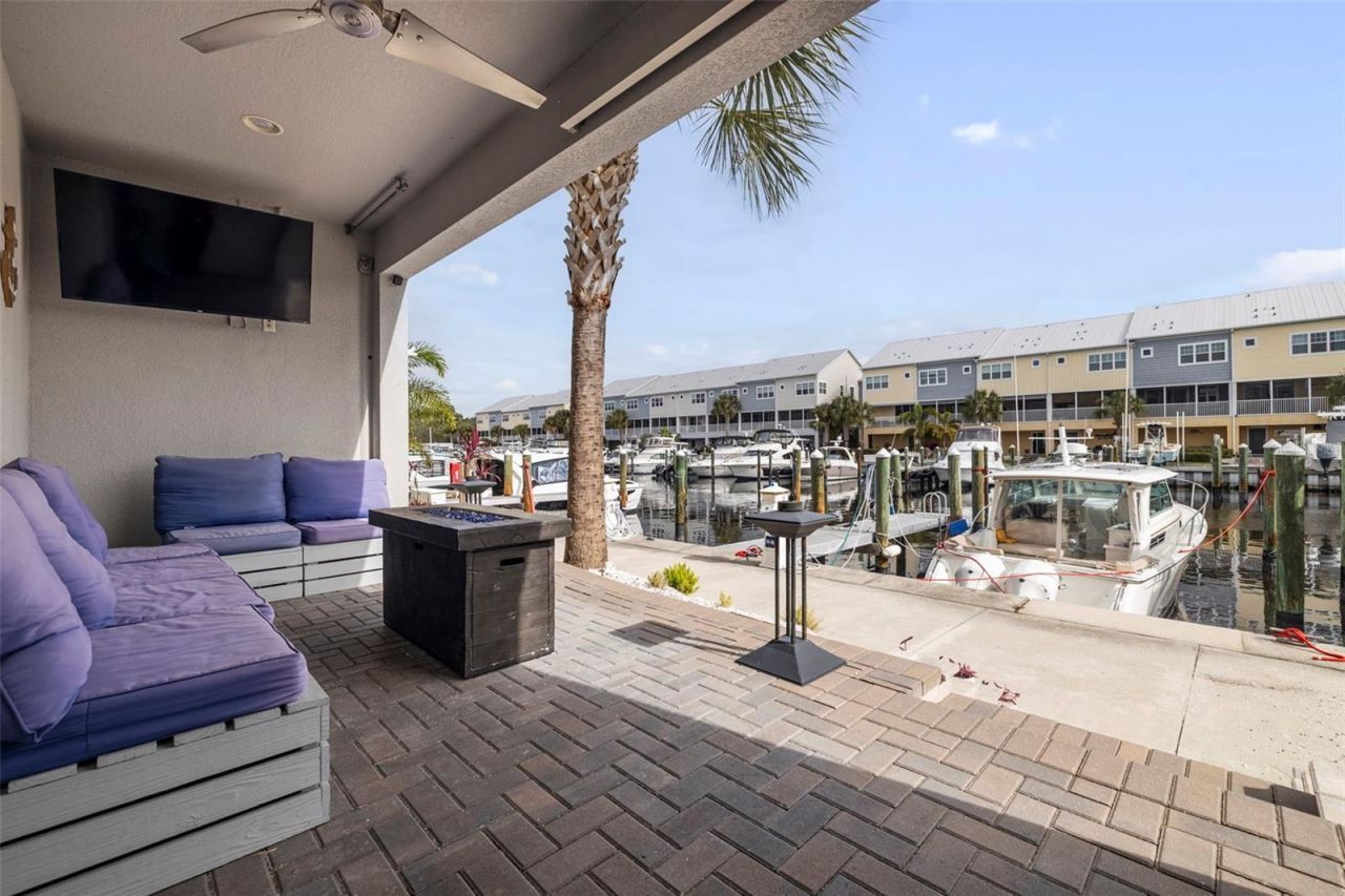 6064 Moorings Drive S, Saint Petersburg, FL 33712 Photo