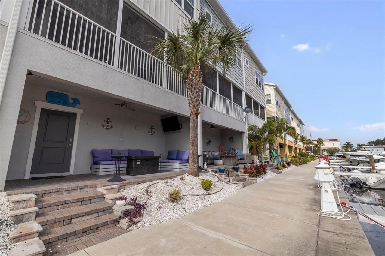 6064 Moorings Drive S, Saint Petersburg, FL 33712 Photo