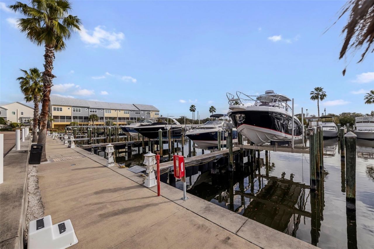 6064 Moorings Drive S, Saint Petersburg, FL 33712 Photo