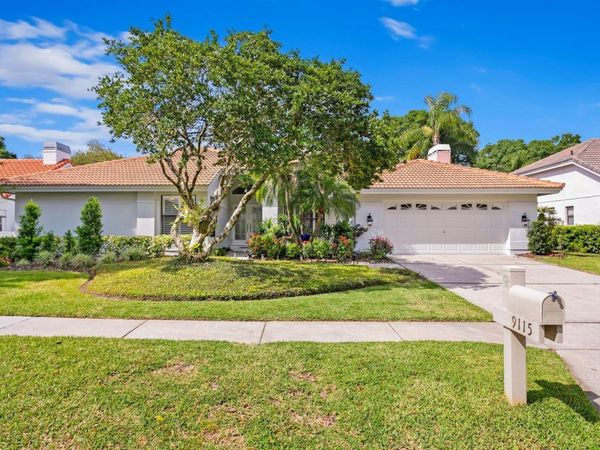 9115 CANBERLEY DRIVE , TAMPA, FL 33647