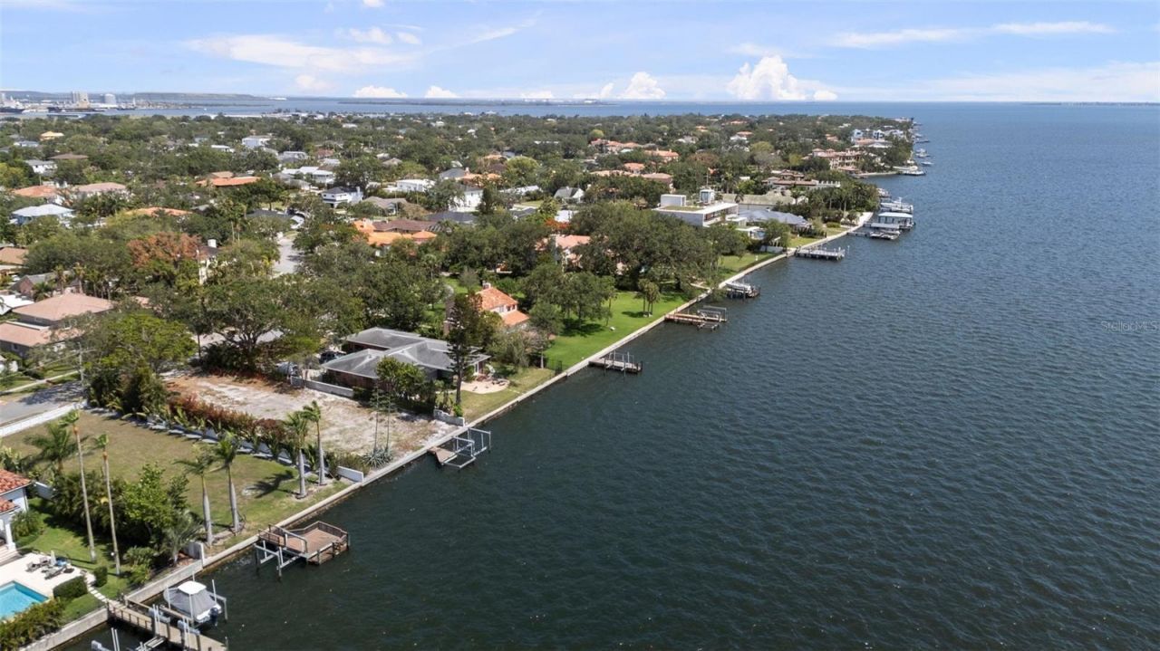 214 Blanca Avenue, Tampa, FL 33606 Photo