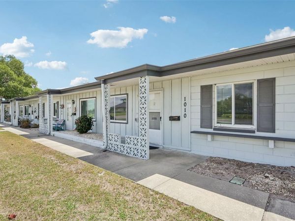 1010 N PEBBLE BEACH BOULEVARD , SUN CITY CENTER, FL 33573