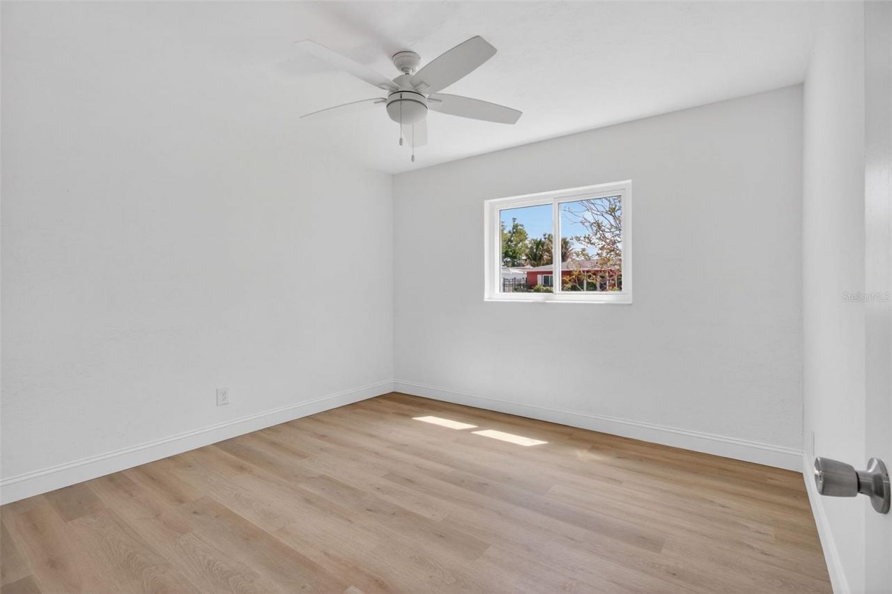 7919 Causeway Boulevard S, Saint Petersburg, FL 33707 Photo