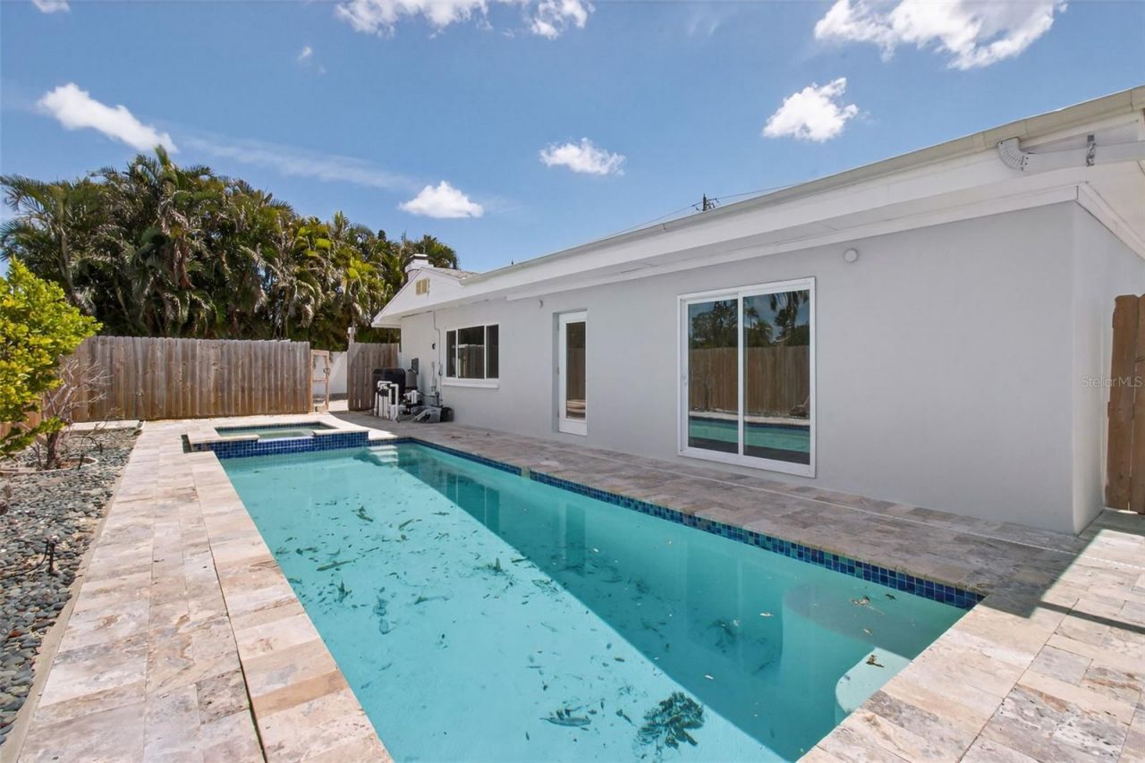 7919 Causeway Boulevard S, Saint Petersburg, FL 33707 Photo