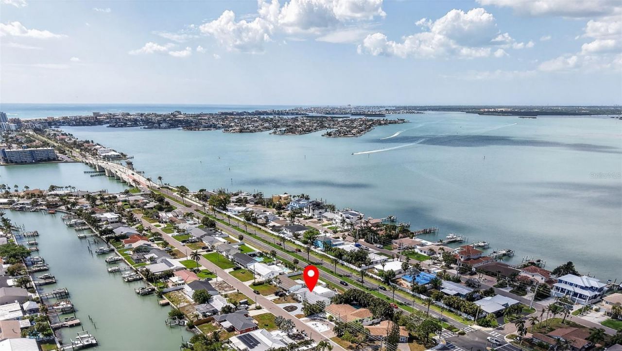 7919 Causeway Boulevard S, Saint Petersburg, FL 33707 Photo