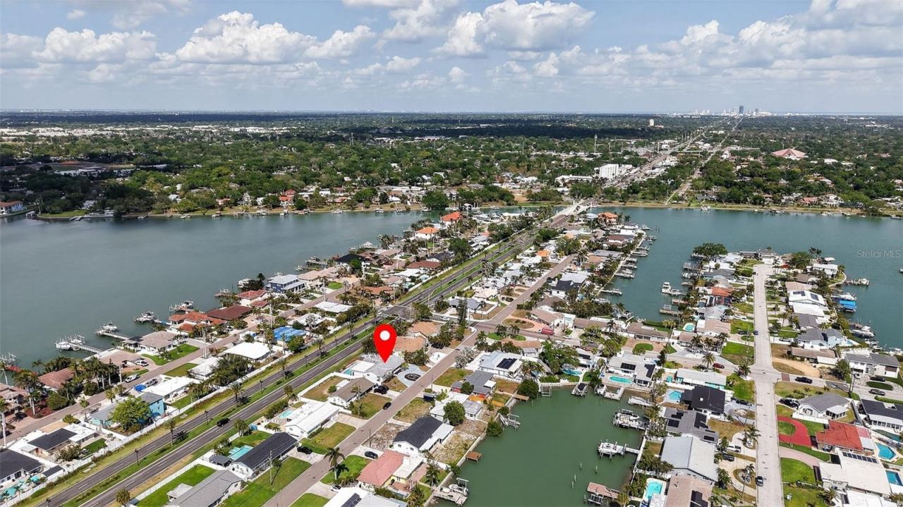7919 Causeway Boulevard S, Saint Petersburg, FL 33707 Photo