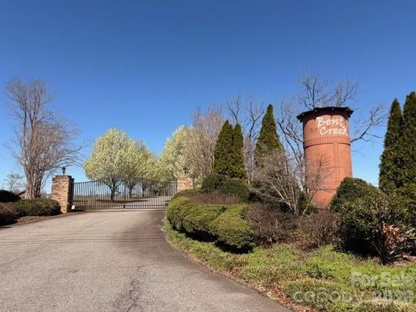 659 Bent Creek Drive , Nebo, NC 28761