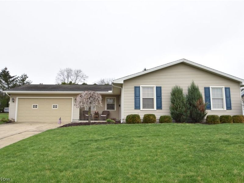 7568 Huntington Drive , Boardman, OH 44512 Photo 1