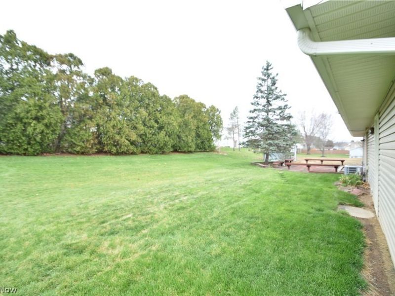 7568 Huntington Drive , Boardman, OH 44512 Photo 23