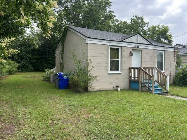 4726 Talisman Street Photo 6