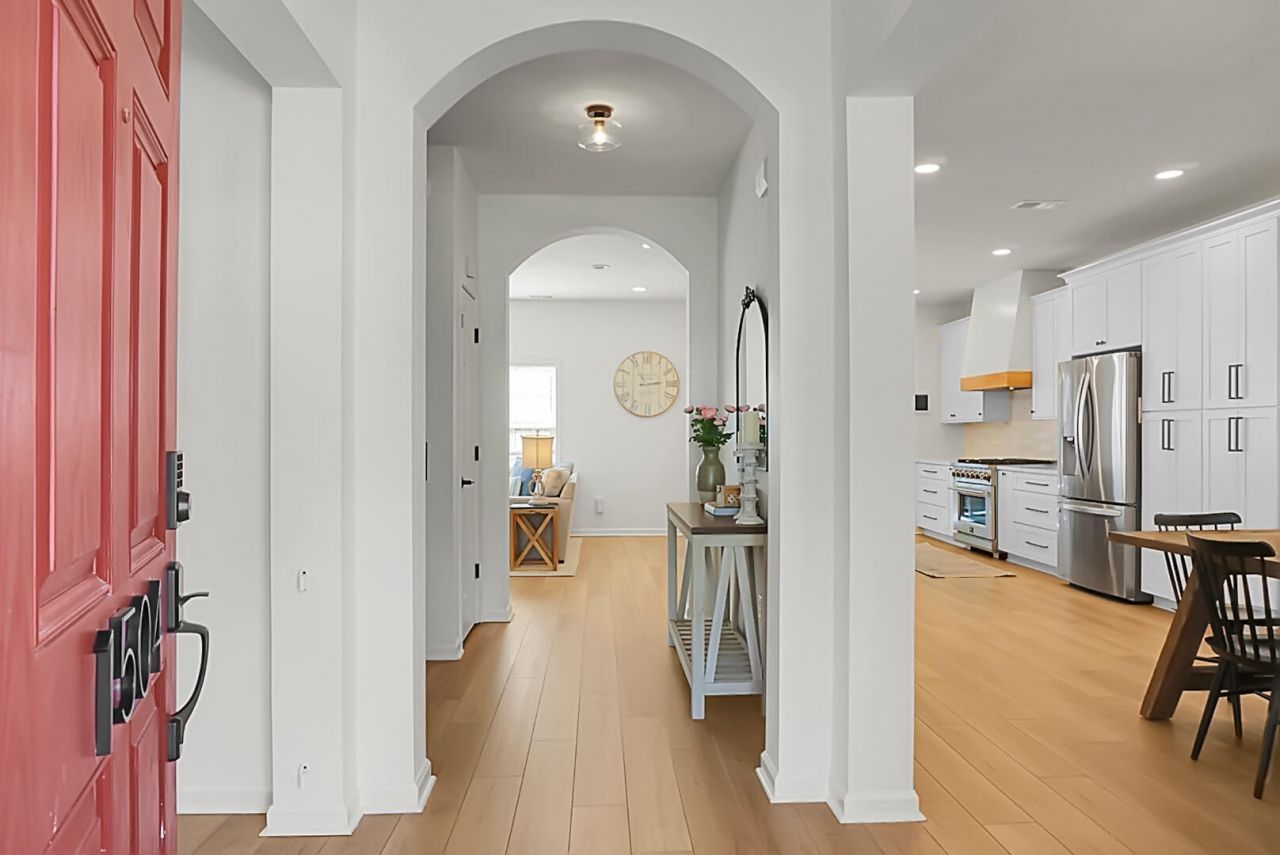 1504 Egret Creek Court Photo 5