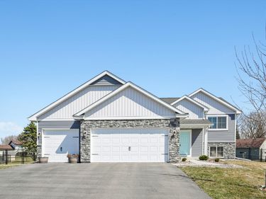 206 9th Ave Court NW, Lonsdale, MN 55046