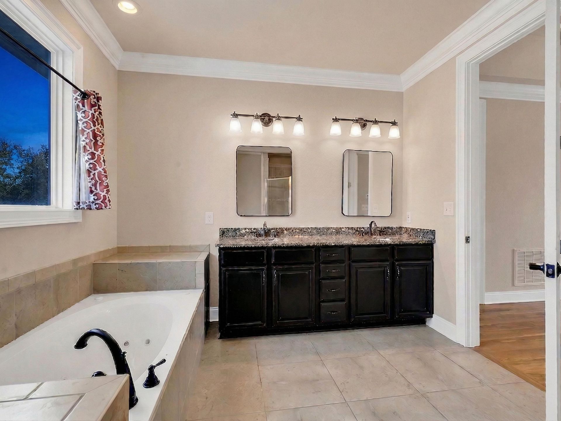 16 Orchard Ave.  Photo 23