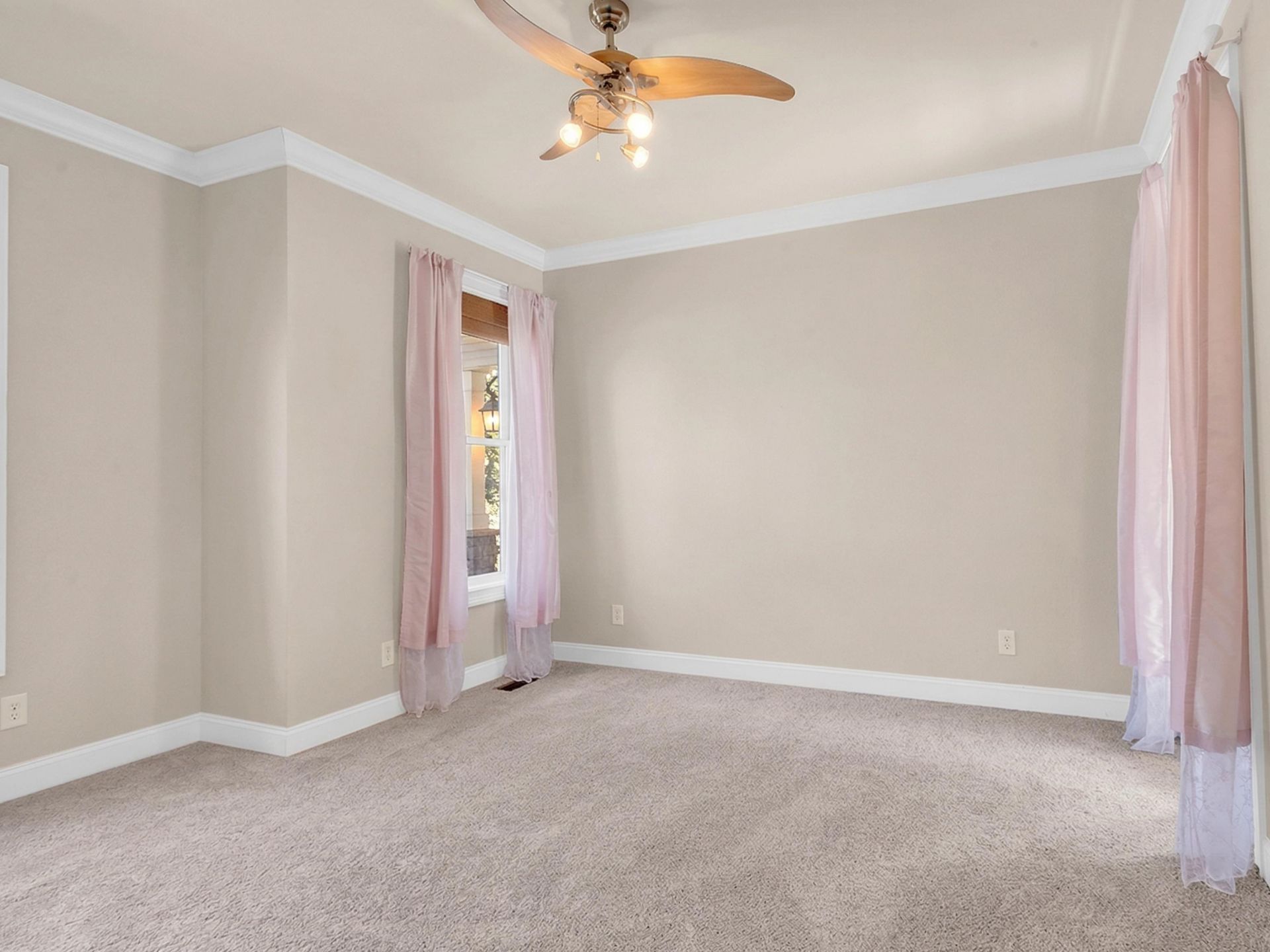 16 Orchard Ave. Photo 28