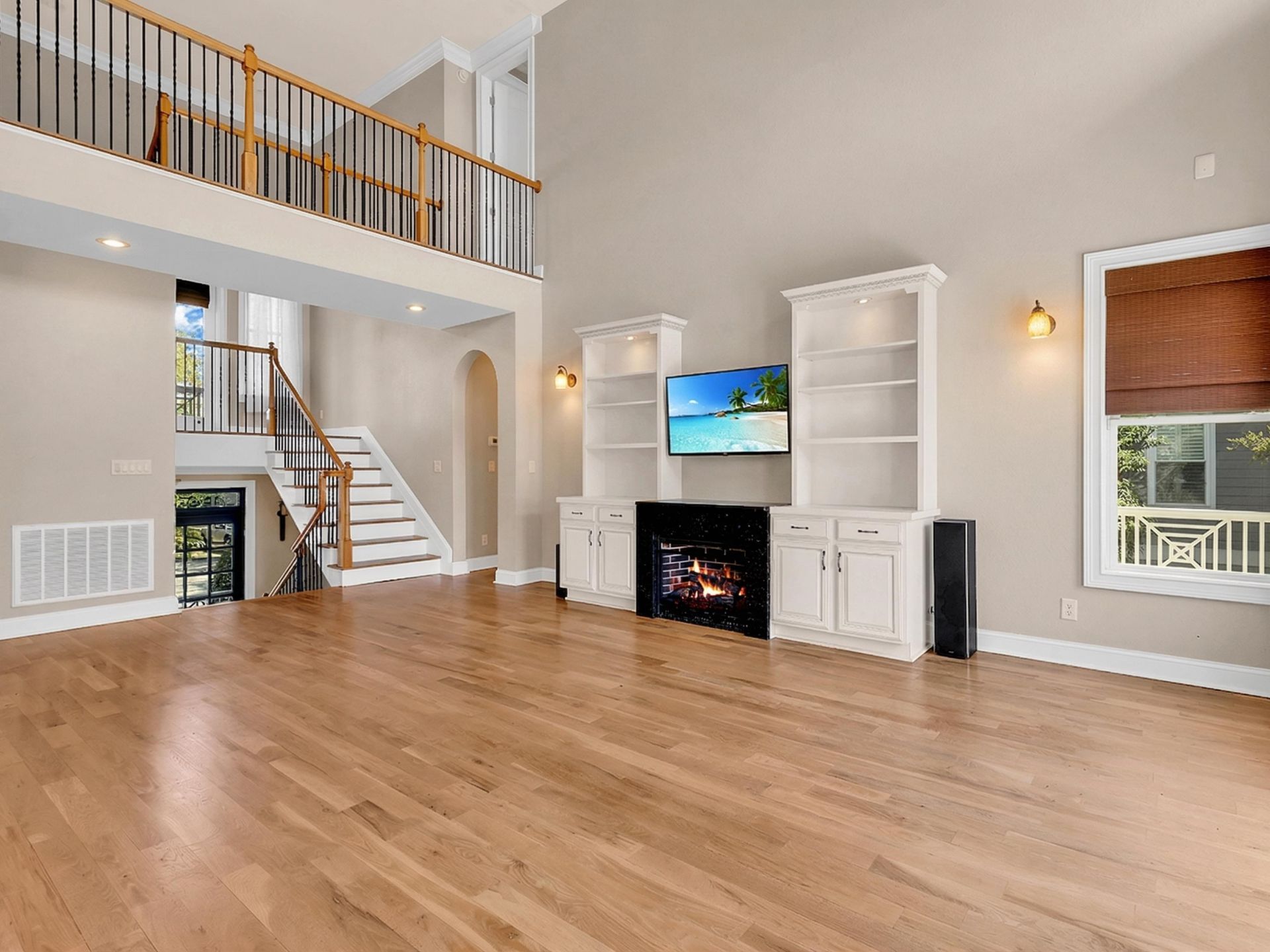 16 Orchard Ave. Photo 4