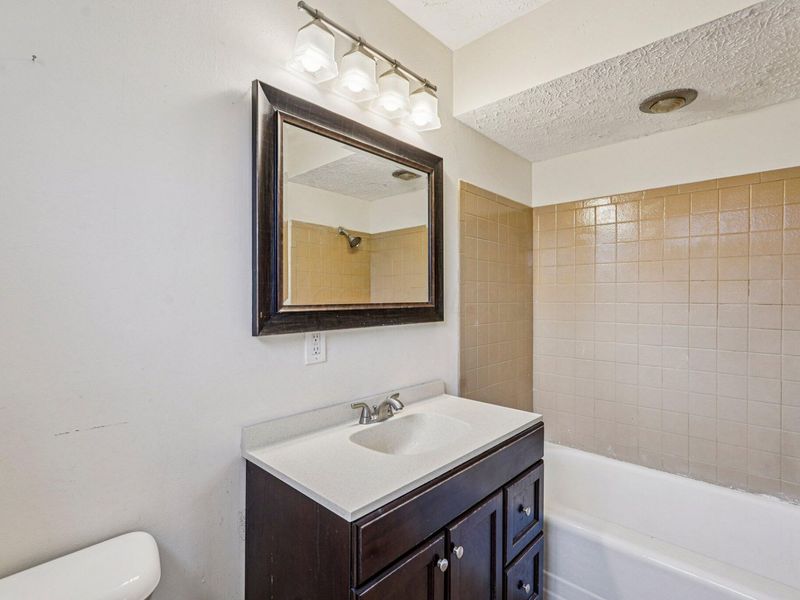 2775 Floribunda Drive , Columbus, OH 43209 Photo 19