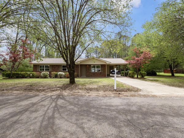 305 McCully, Columbus, MS 39702