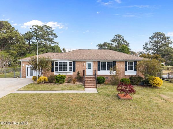 404 Maplehurst Drive, Jacksonville, NC 28540