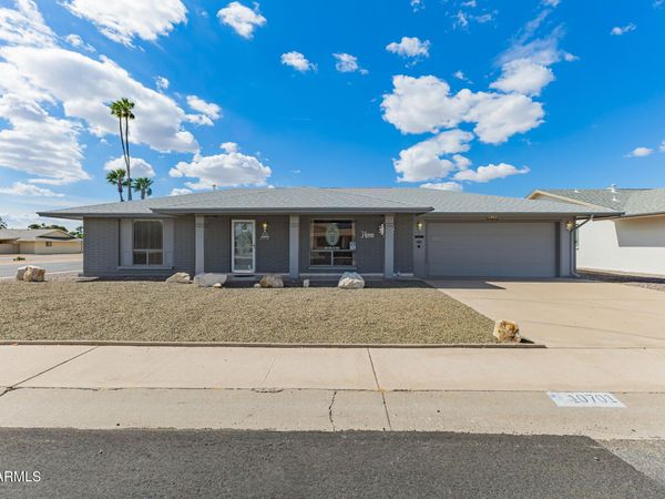 10701 W MEADE Drive, Sun City, AZ 85351