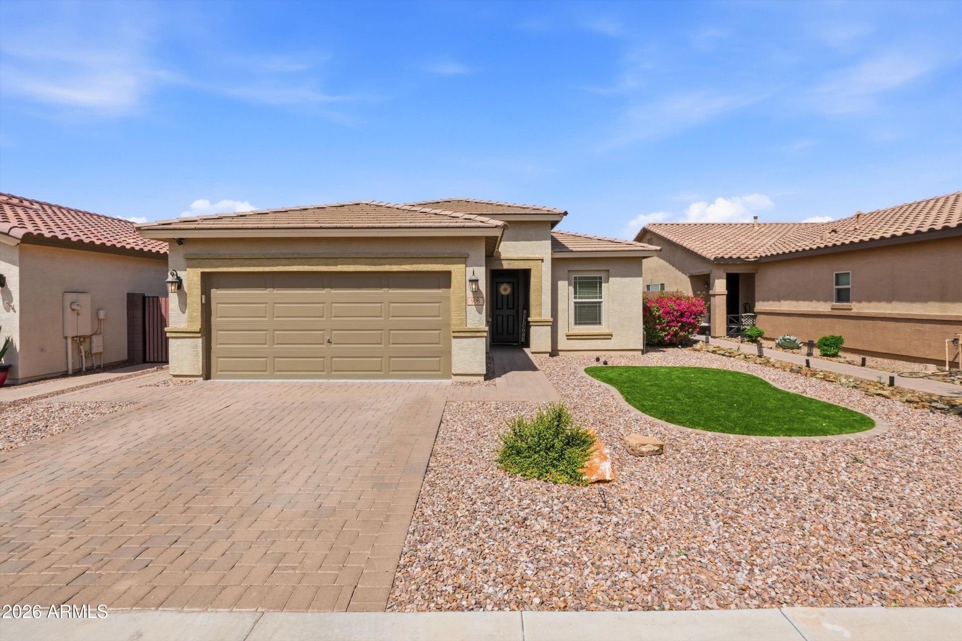 908 W Banyan Avenue, Queen Creek, AZ 85140 Main Photo