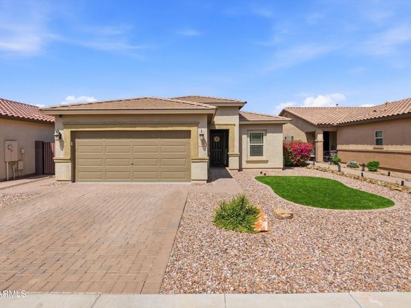 908 W Banyan Avenue, Queen Creek, AZ 85140