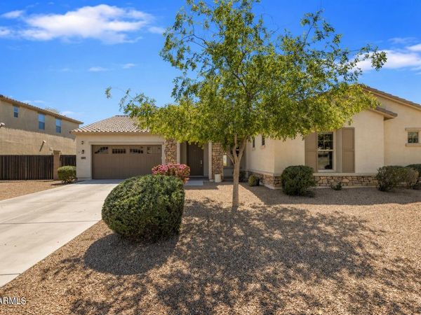 2827 E MUIRFIELD Street, Gilbert, AZ 85298