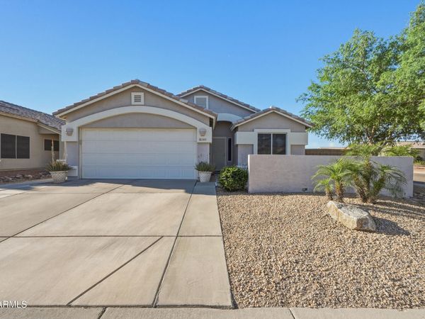 3819 W CHAMA Drive, Glendale, AZ 85310