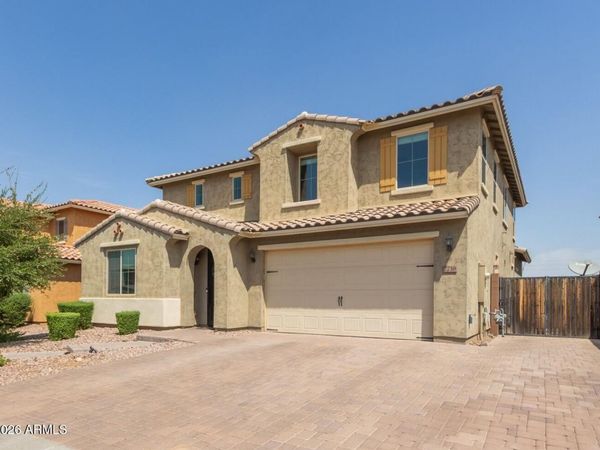 2738 E CHERRY HILL Drive, Gilbert, AZ 85298