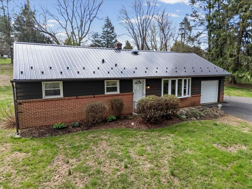 20 Holly Drive , West Grove, PA 19390 Main Photo