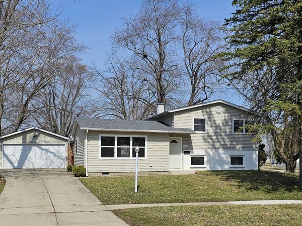 18570 W Pamela Place , Gurnee, IL 60031