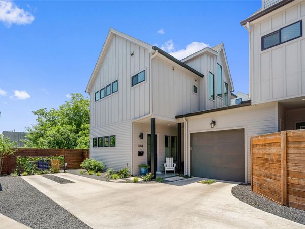 1105 W 39 1/2 ST , Unit B, Austin, TX 78756