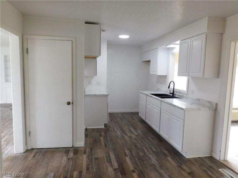 1427 Union Avenue , Ashtabula, OH 44004 Photo 10