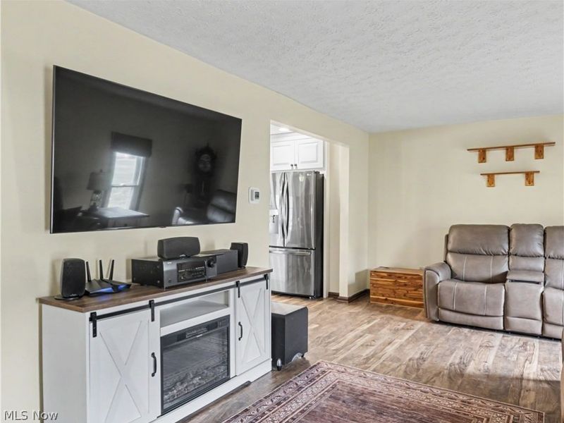 3881 Mahogany Street NW, Uniontown, OH 44685 Photo 5