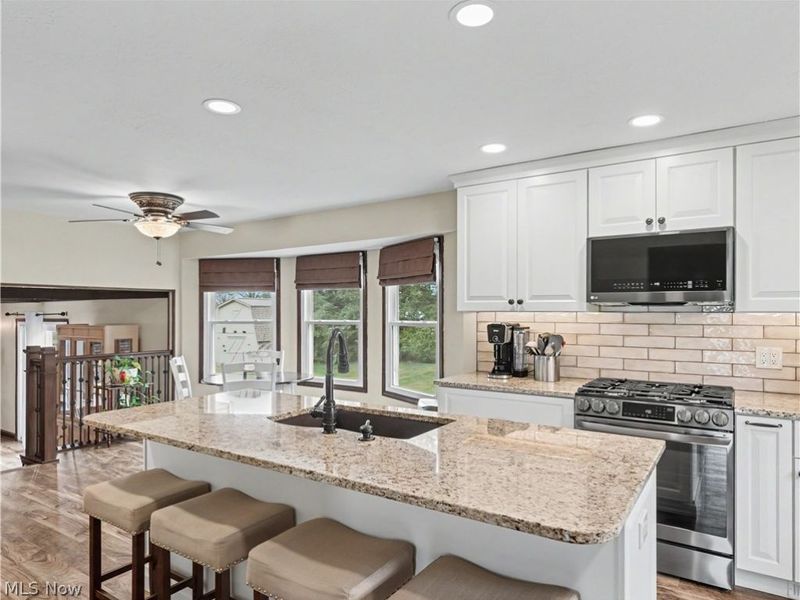 3881 Mahogany Street NW, Uniontown, OH 44685 Photo 7