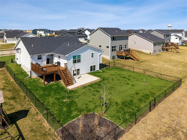 2501 NW Greenwood Street , Ankeny, IA 50023