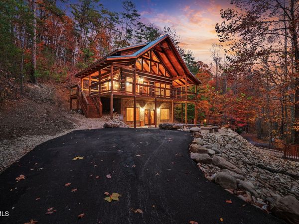 2579 Black Bear Lane, Sevierville, TN 37876