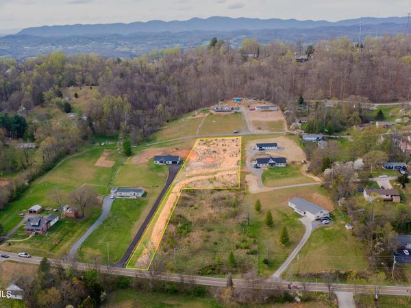 5036 Memorial Boulevard, Kingsport, TN 37664