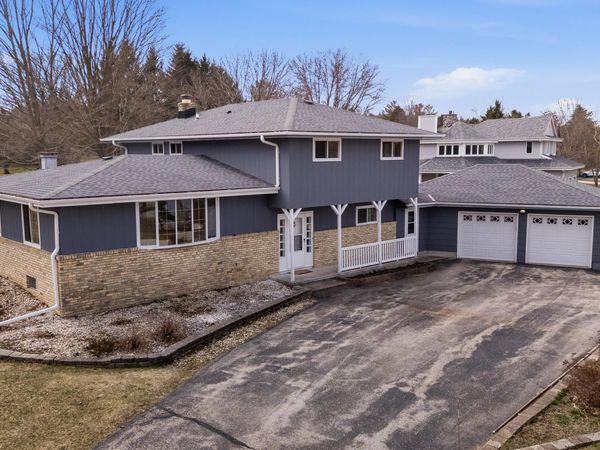 3975 Margolis Dr, West Bend, WI 53095