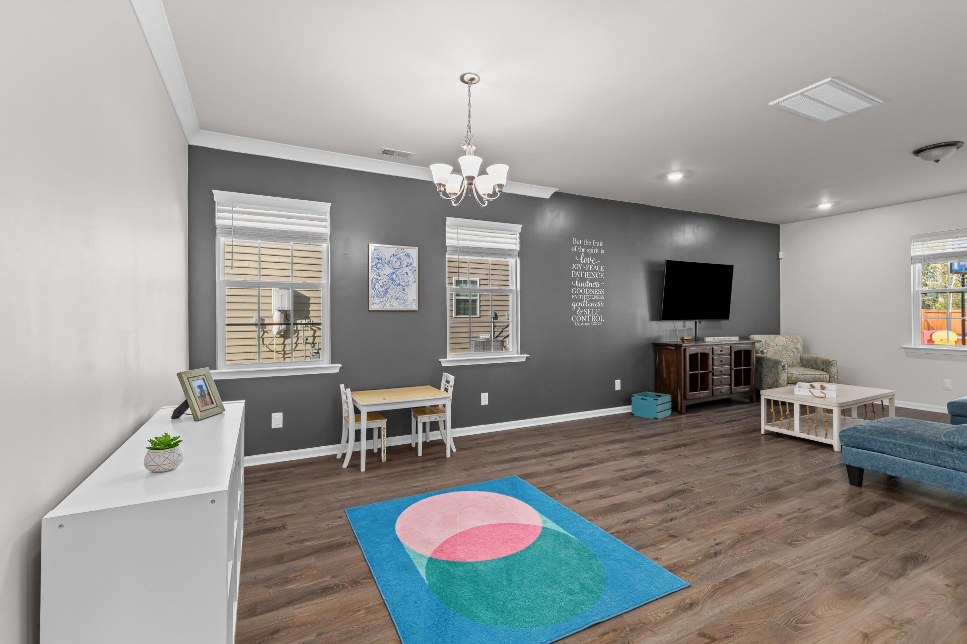 511 Singing Bush Avenue Photo 10