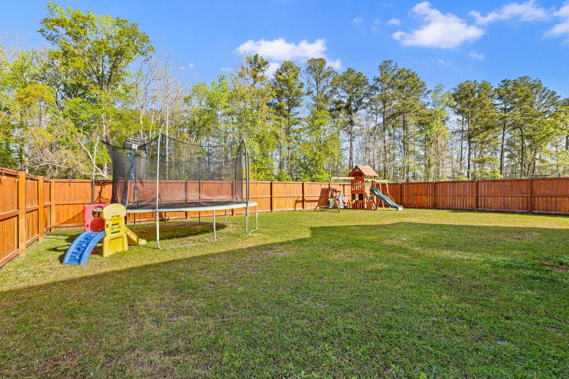 511 Singing Bush Avenue Photo 22