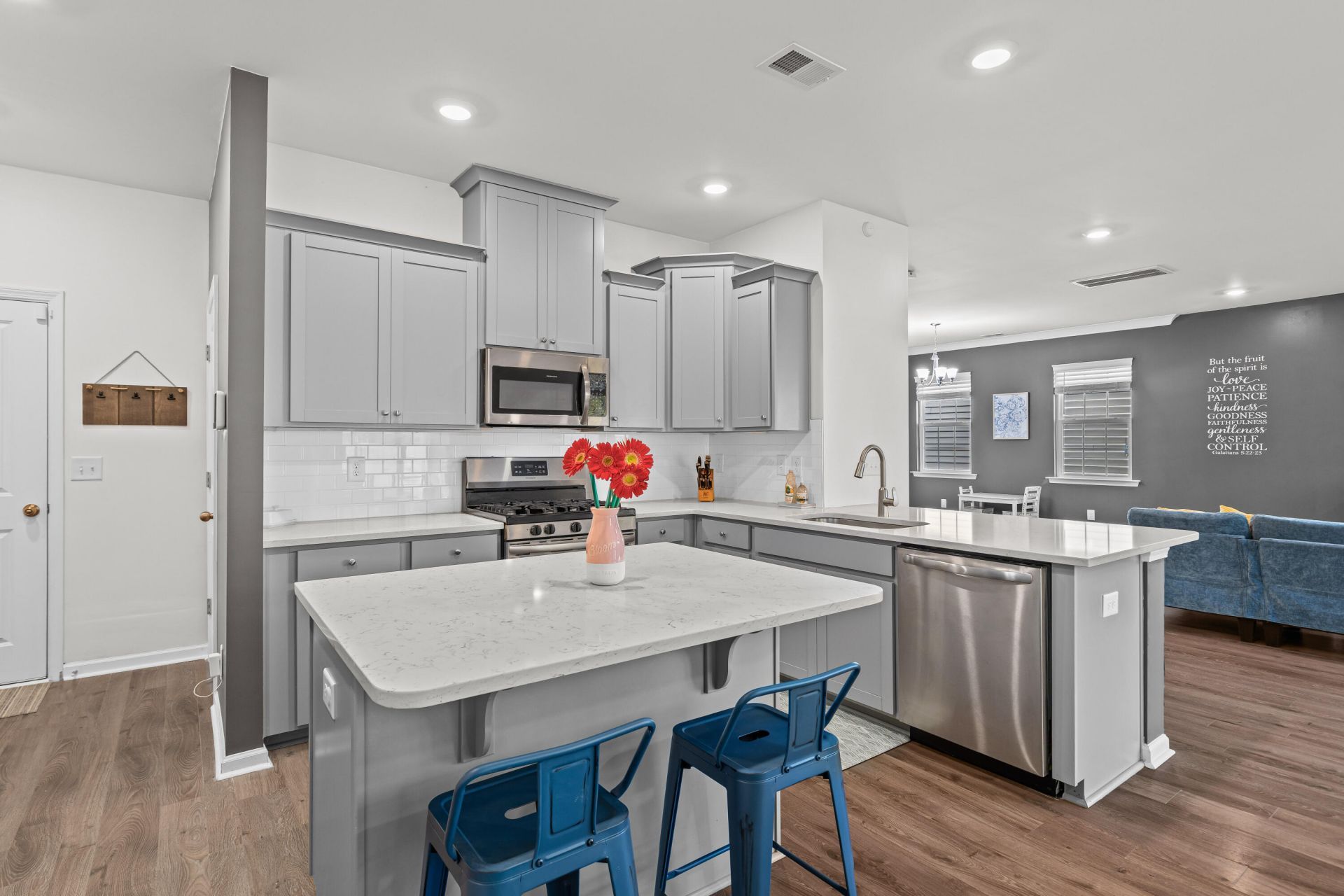 511 Singing Bush Avenue Photo 26