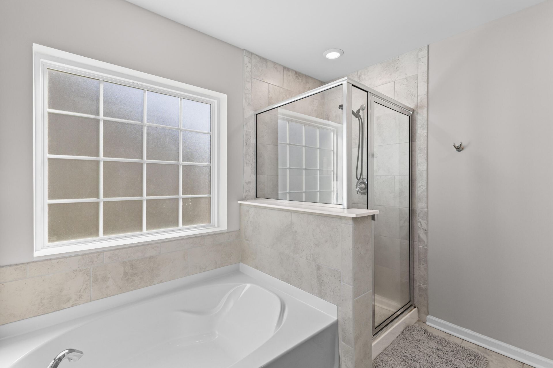 511 Singing Bush Avenue Photo 34