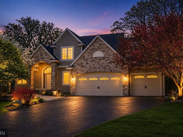 3959 Arlington Drive, Woodbury, MN 55129